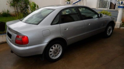 Audi A4 &agrave; vendre pour cause d&eacute;part - tana, Madagascar