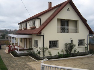 A louer une belle villa ? ?tage  AMBATOMARO - Antananarivo, Madagascar