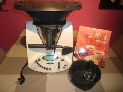 Robot thermomix TM31 de marque VORWERK - limoges, France