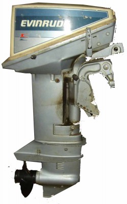 Moteur Johnson 6 et 10cv - nosy be, madagascar