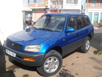 4x4 TOYOTA RAV 4 - Ann&eacute;e 1997, Essence, 5 portes - antananarivo, madagascar