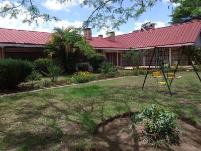 VILLA AVEC PISCINE  A VENDRE A AMBOHIBAO   Ref# 3115 - Antananarivo, Madagascar