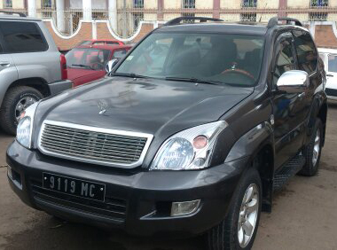 4x4 TOYOTA Land Cruiser new Prado - Tana, Madagascar