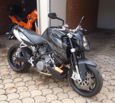 KTM 990 SUPERDUKE - LIGNE ECHAPPEMENT FULL TITANE  - Diego suarez - antan, Madagascar