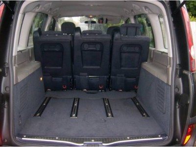 RENAULT Espace 4 .3LITRE DCI - NANTES, FRANCE
