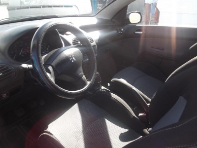Peugeot 206 cc &agrave; vendre - Antananarivo, Madagascar