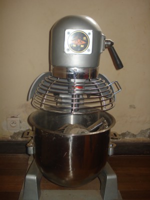 Vends four et bateuse - tana, mada