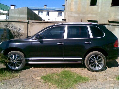 Porsche Cayenne S Miniature 1