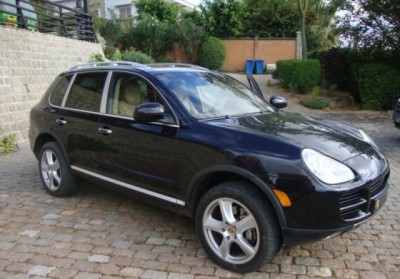 Vends Porsche Cayenne S Miniature 1