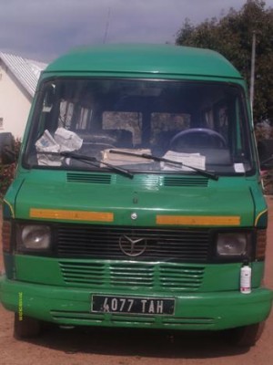 A vendre Taxi be 309 D Miniature 1