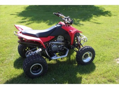 Suzuki Ltz 400 en bon état Miniature 1
