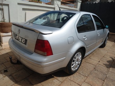 VW BORA TDI 4x4 à 6 Vitesses Miniature 1