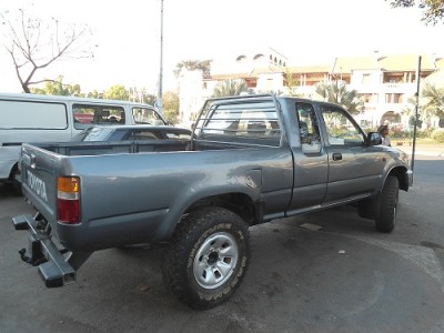 Toyota Hilux extra cabine Miniature 1