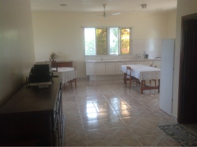GRANDE MAISON DE MAITRE SUR 3450 M2 àDIEGO SUAREZ Miniature 1