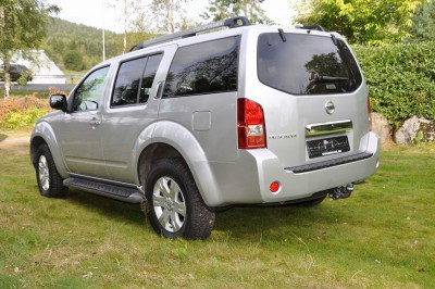 Nissan 4x4 Pathfinder  de 2010 à 15 Millions Ar Miniature 1