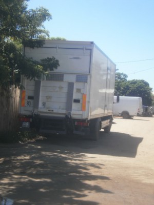 A vendre un camion  Miniature 1