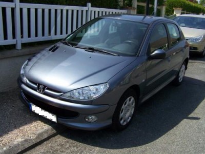 Peugeot 206 climatis?e  Miniature 1