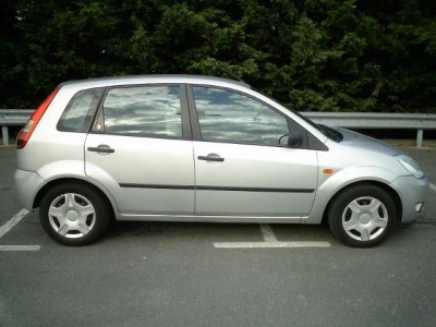  Ford Fiesta iv 1400 tdci ghia Miniature 1