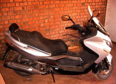 Vend Kymco 300 cm² Miniature 1