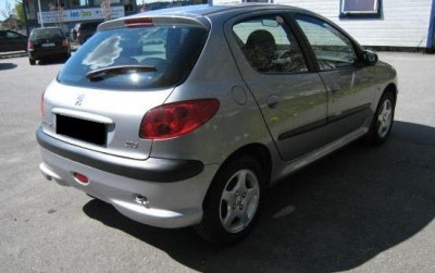 Peugeot 206  1,4 HDI TRENDY  Très bon état à donner Miniature 1