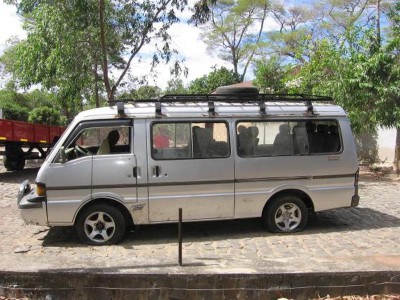Minibus Mazda a vendre Miniature 1