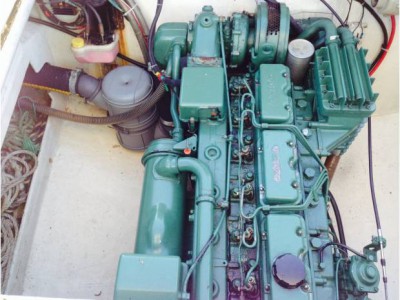 JEANNEAU EUROPA 700 220cv turbo Diesel Miniature 1