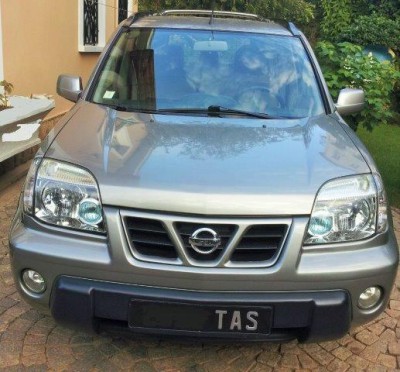 Beau X-TRAIL à vendre Miniature 1