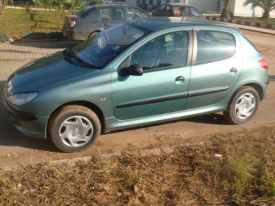 LOCATION DE VOITURE Miniature 2