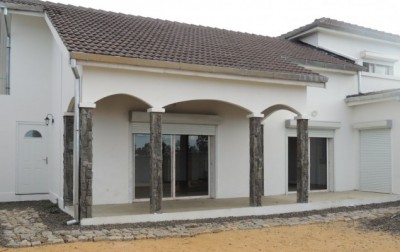 villa TAMATAVE contemporaine Miniature 2
