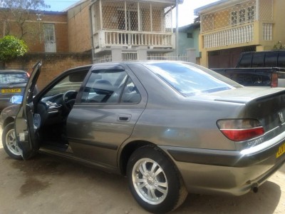 VENDS URGENT PEUGEOT 406 Miniature 2