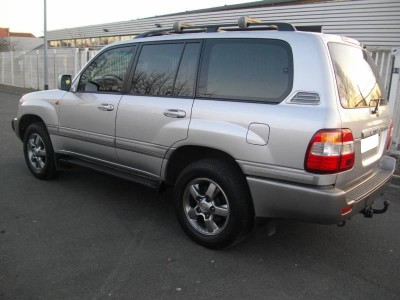 A vendre 4X4 Toyota Miniature 2