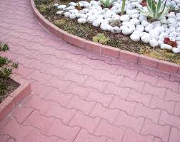 Tout le côté extérieur de vôtre propriété jardinmada@gmail.c Miniature 2