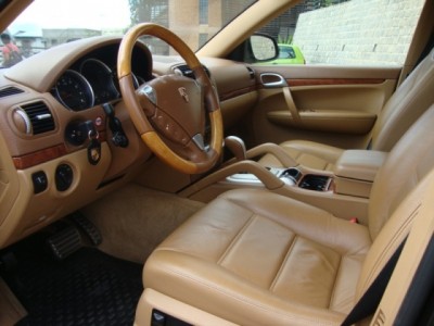 Vends Porsche Cayenne S Miniature 2