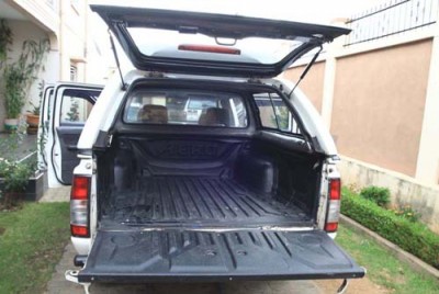 Nissan HardBody Miniature 2