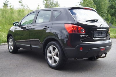 Nissan Qashqai  DCI  noir 22 Millions Ariary Miniature 2