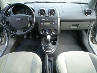  Ford Fiesta iv 1400 tdci ghia Miniature 2