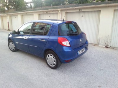 vends RENAULT Clio 3 dynamique 2009 109800km Miniature 2