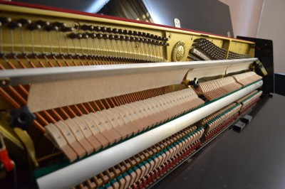Piano Yamaha M110  Miniature 2