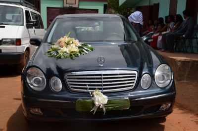 DREAM S CAR :location tete de cortegeMERCEDES E270 Miniature 2