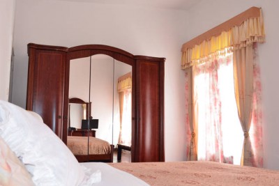 chambres luxueuses en centre ville Miniature 2