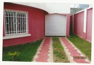 A louer un villa à étage à Alasora ,Antananarivo Miniature 2