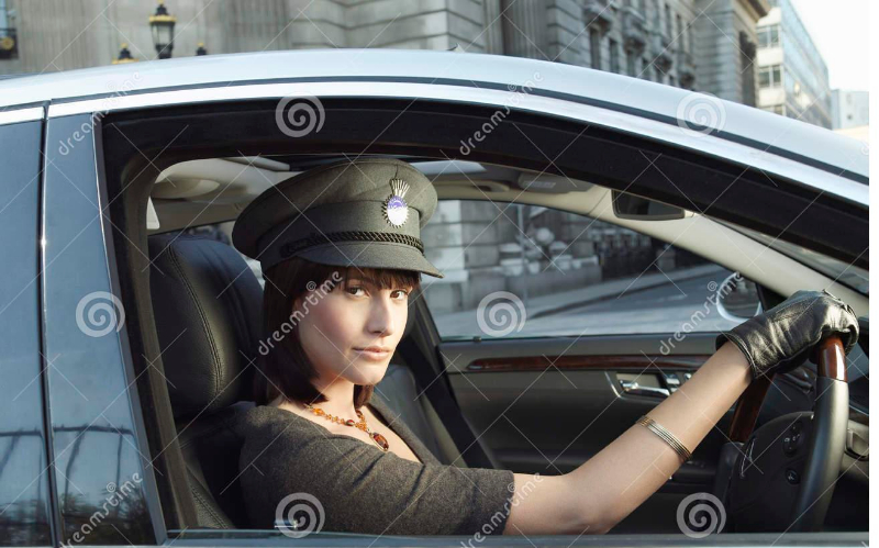 Recrutement des Femmes de Ménage/chauffeurs féminins/infirmieres et aides soignantes a domicile Miniature 1