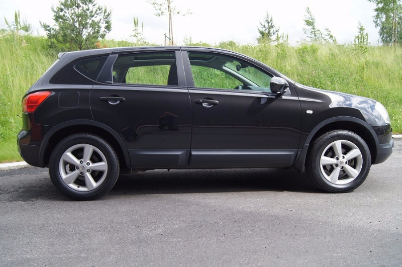 4X4 Nissan Qashqai Noir A 32 Millions Ariary Image principale