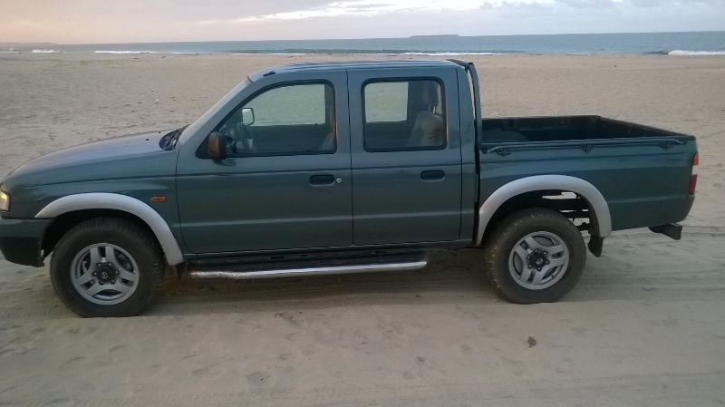A vendre Mazda B2500 Image principale