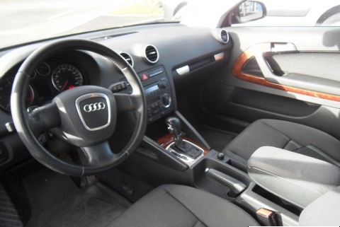 Audi A3 2.0L TDI 140CV AMBIENTE S-TRONIC Miniature 1