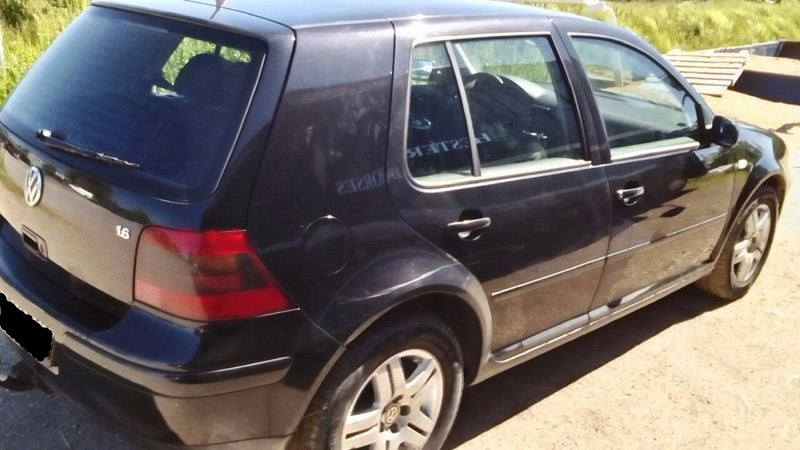 Volkswagen Golf 4 - Antananarivo, madagascar