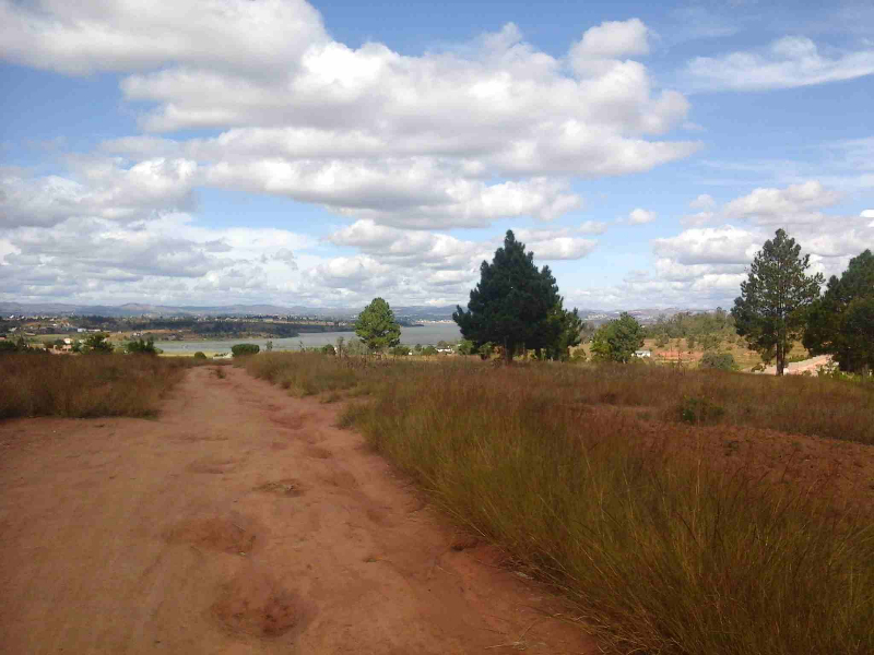 beaux terrains pieds dans l'eau - Ivato Lac - Antananarivo, Madagascar