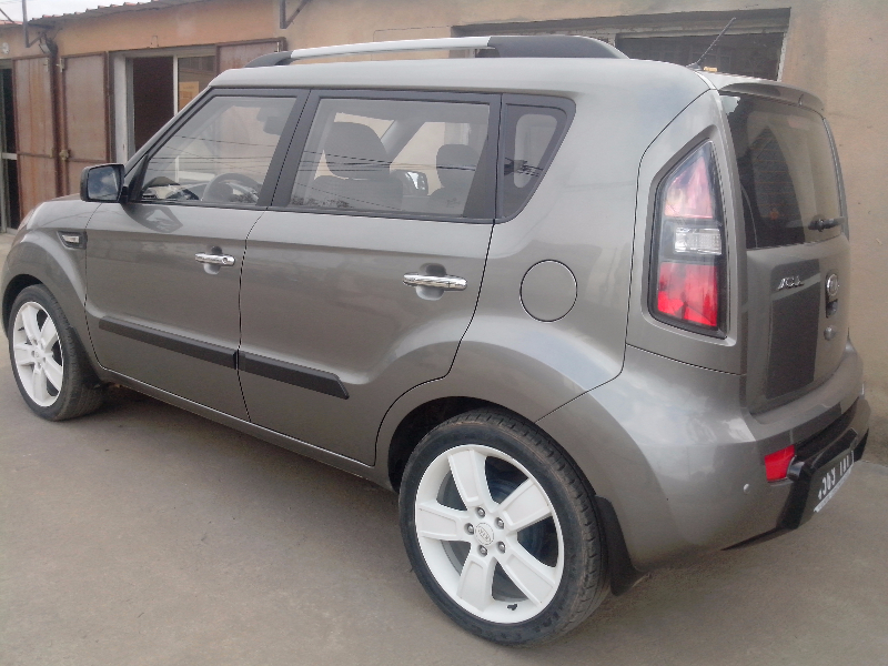 A vendre Belle KIA SOUL Miniature 1