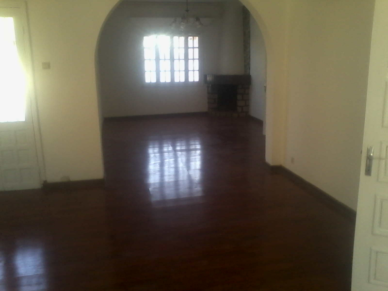 A VENDRE VILLA A ANKERANA Miniature 2