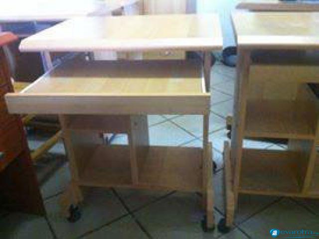 Table ordinateur en mélamine + Fauteuil de bureau - Antananarivo, Madagascar